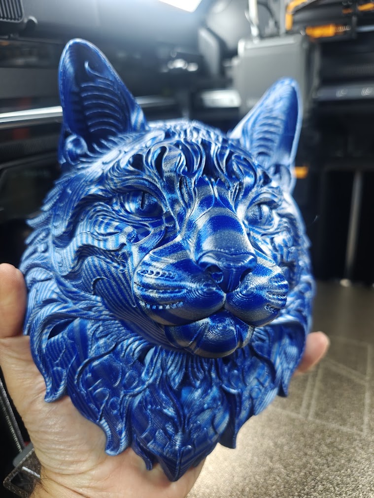 Ornamental Cat Head wall art — view 3